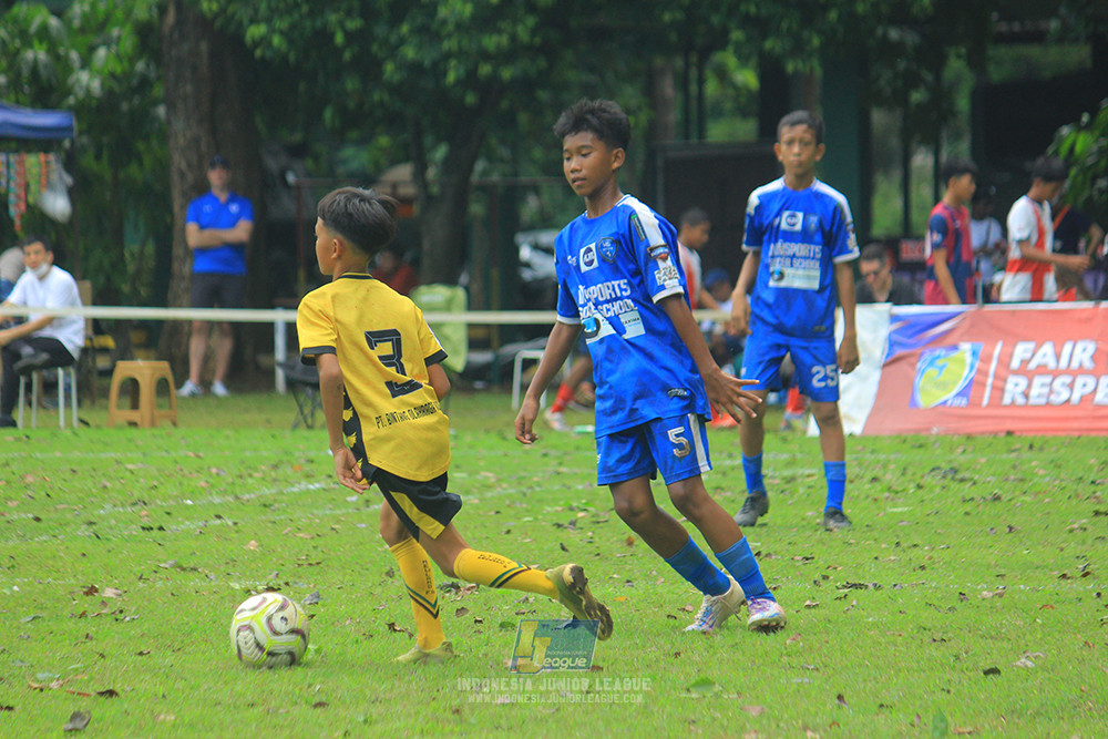 ijl big 8 champ u12 161125 wins soccer school vs newland fa
