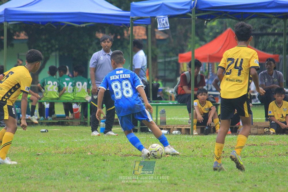 ijl big 8 champ u12 161125 wins soccer school vs newland fa