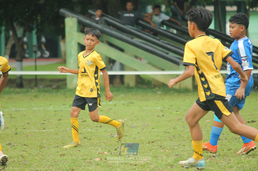 ijl big 8 champ u12 161125 wins soccer school vs newland fa