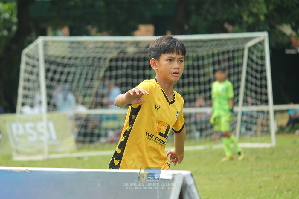 ijl big 8 champ u12 161125 wins soccer school vs newland fa