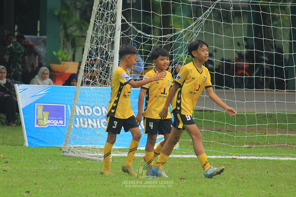 ijl big 8 champ u12 161125 wins soccer school vs newland fa