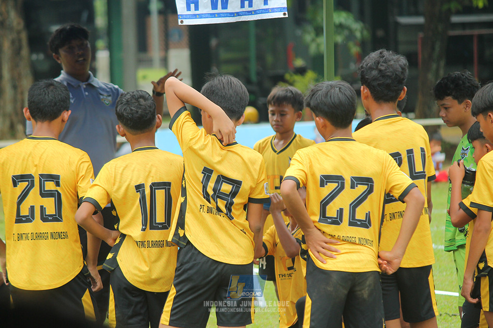 ijl big 8 champ u12 161125 wins soccer school vs newland fa