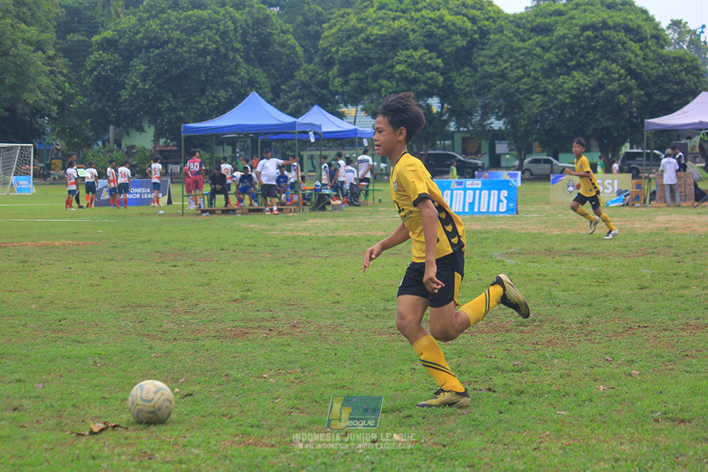 ijl big 8 champ u12 161125 wins soccer school vs newland fa