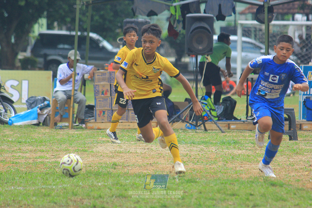ijl big 8 champ u12 161125 wins soccer school vs newland fa