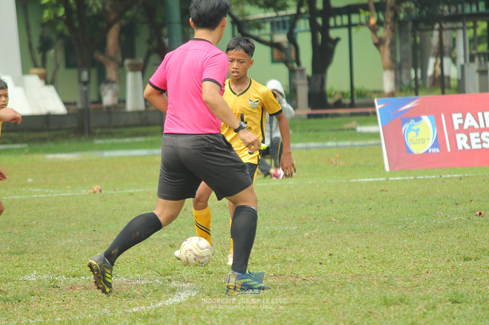 ijl big 8 champ u12 161125 wins soccer school vs newland fa