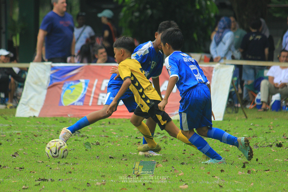 ijl big 8 champ u12 161125 wins soccer school vs newland fa