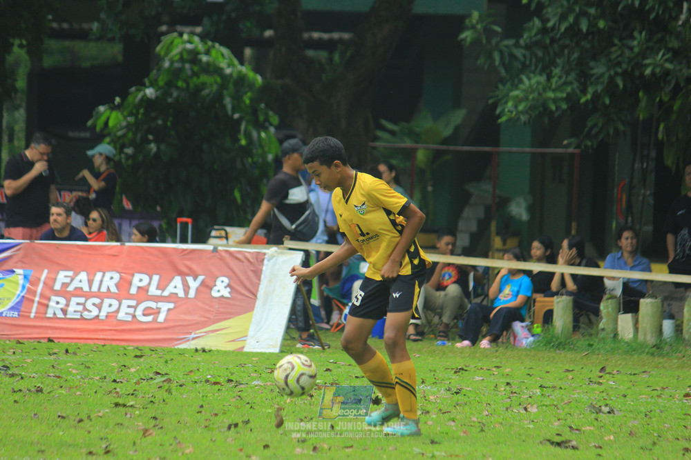 ijl big 8 champ u12 161125 wins soccer school vs newland fa