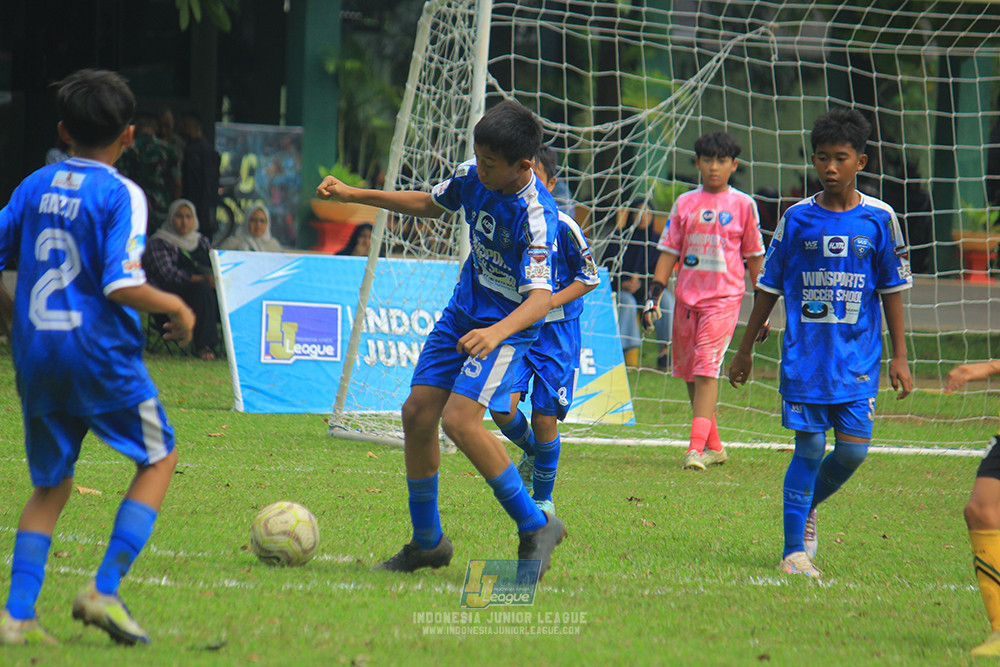 ijl big 8 champ u12 161125 wins soccer school vs newland fa