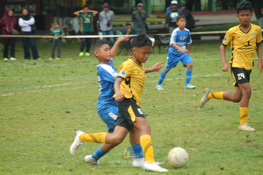 ijl big 8 champ u12 161125 wins soccer school vs newland fa