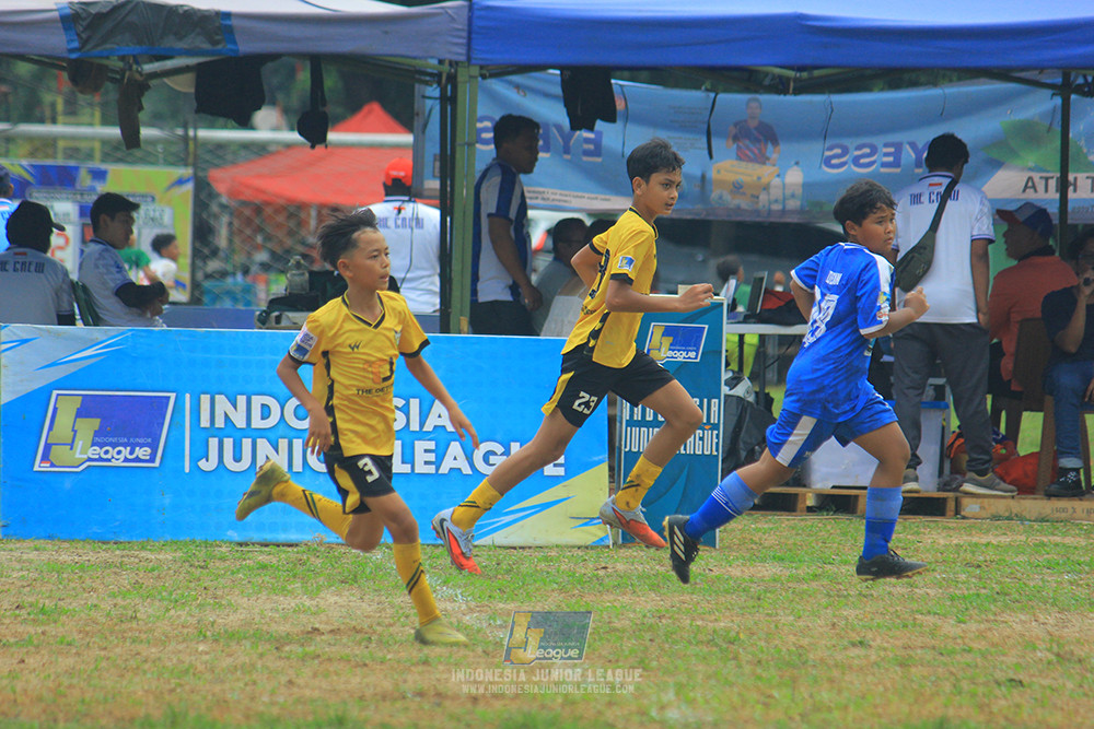 ijl big 8 champ u12 161125 wins soccer school vs newland fa