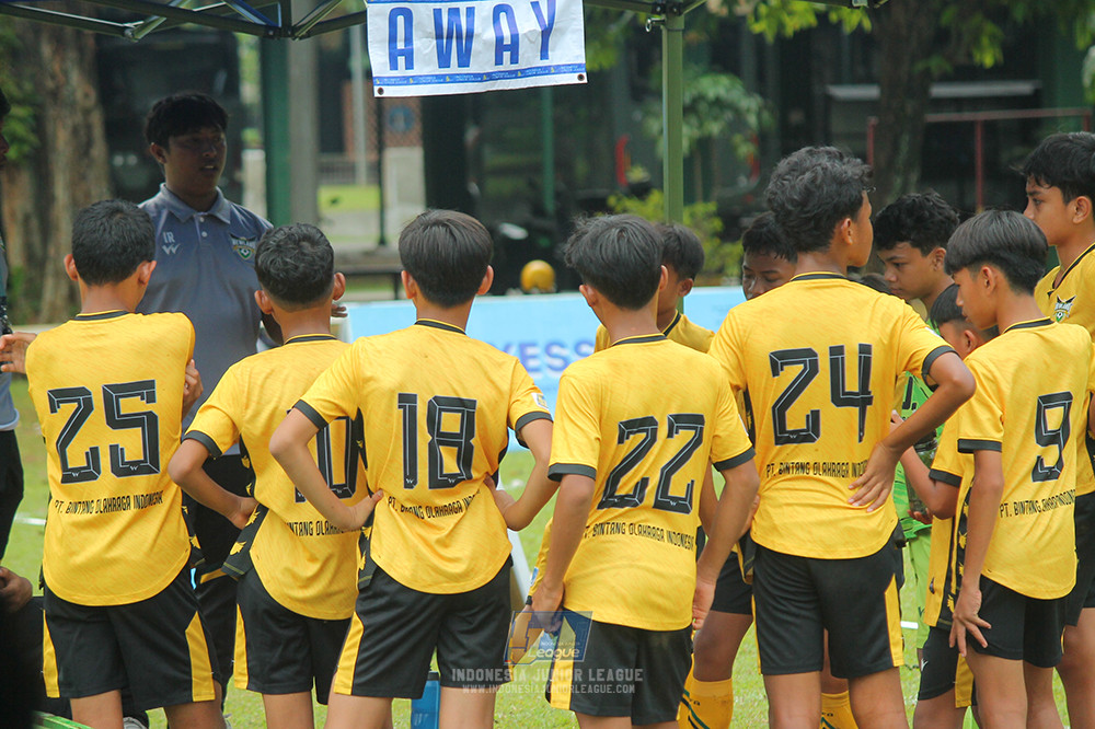 ijl big 8 champ u12 161125 wins soccer school vs newland fa