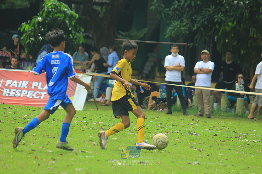 ijl big 8 champ u12 161125 wins soccer school vs newland fa