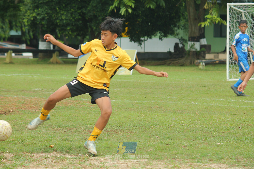 ijl big 8 champ u12 161125 wins soccer school vs newland fa