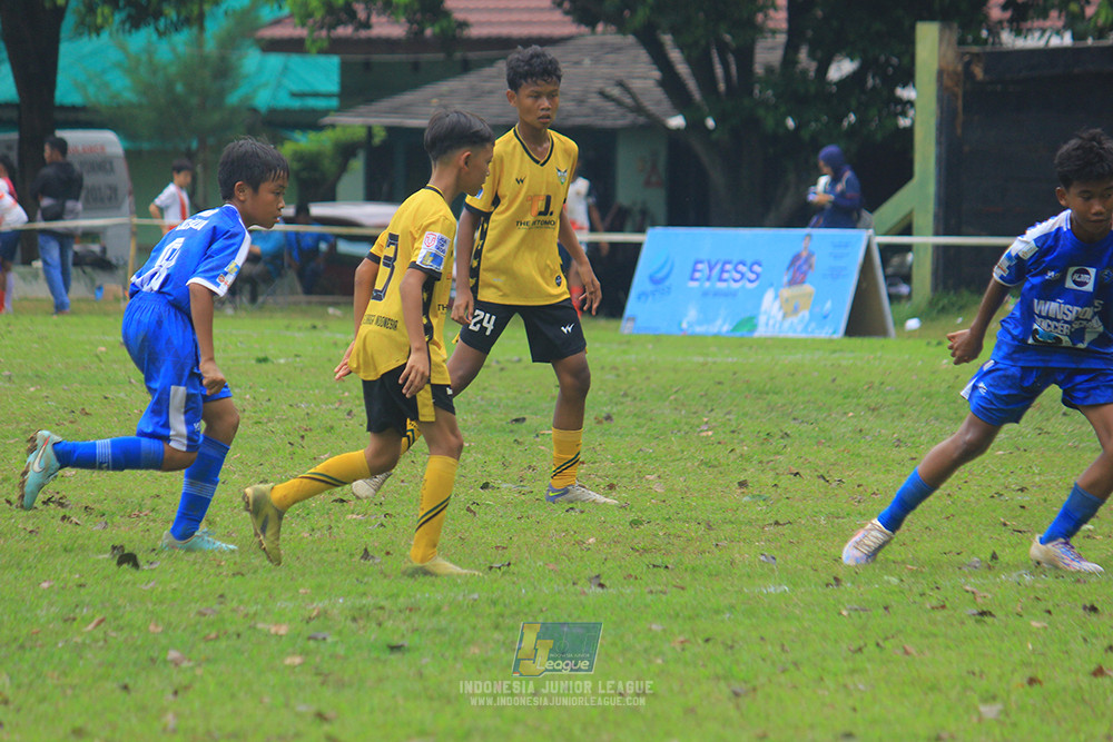 ijl big 8 champ u12 161125 wins soccer school vs newland fa