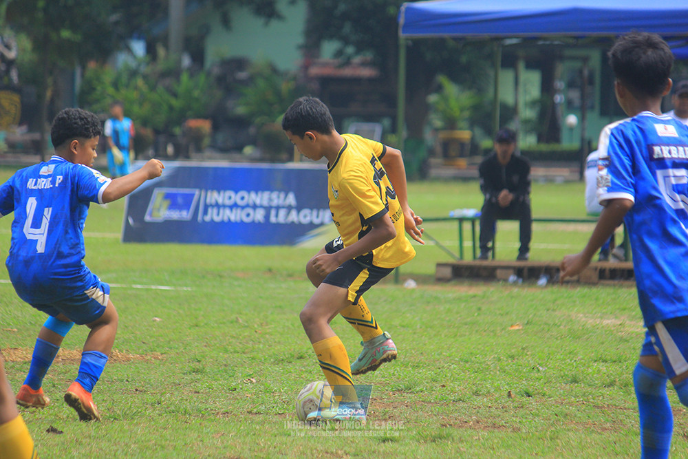 ijl big 8 champ u12 161125 wins soccer school vs newland fa