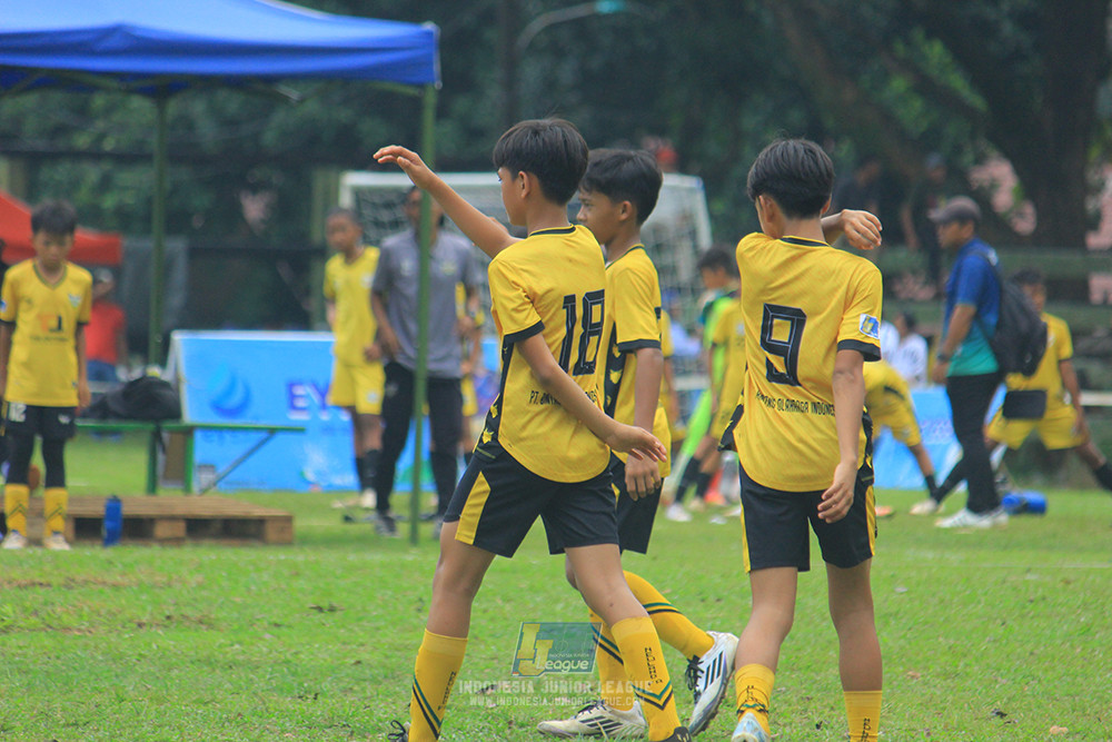 ijl big 8 champ u12 161125 wins soccer school vs newland fa