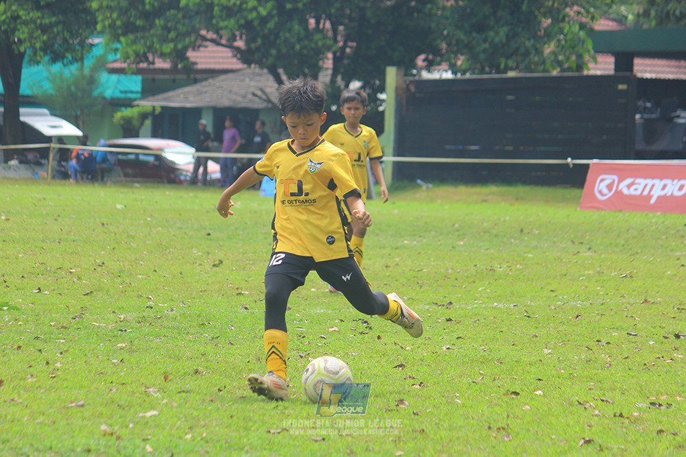 ijl big 8 champ u12 161125 wins soccer school vs newland fa