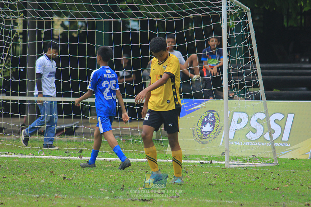 ijl big 8 champ u12 161125 wins soccer school vs newland fa