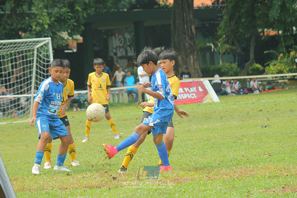 ijl big 8 champ u12 161125 wins soccer school vs newland fa