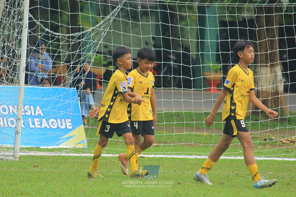 ijl big 8 champ u12 161125 wins soccer school vs newland fa