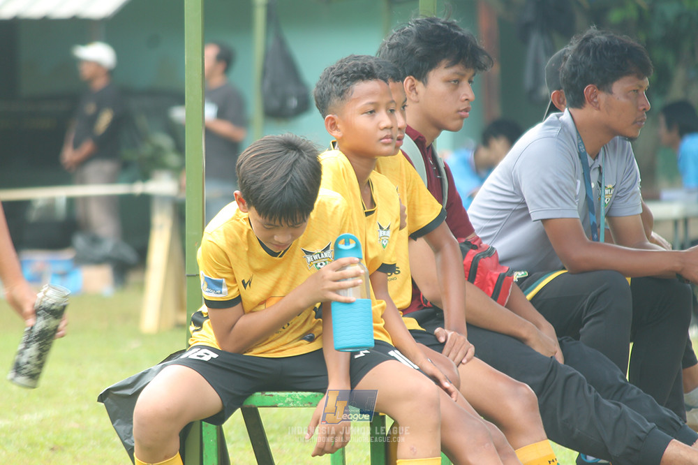 ijl big 8 champ u12 161125 wins soccer school vs newland fa