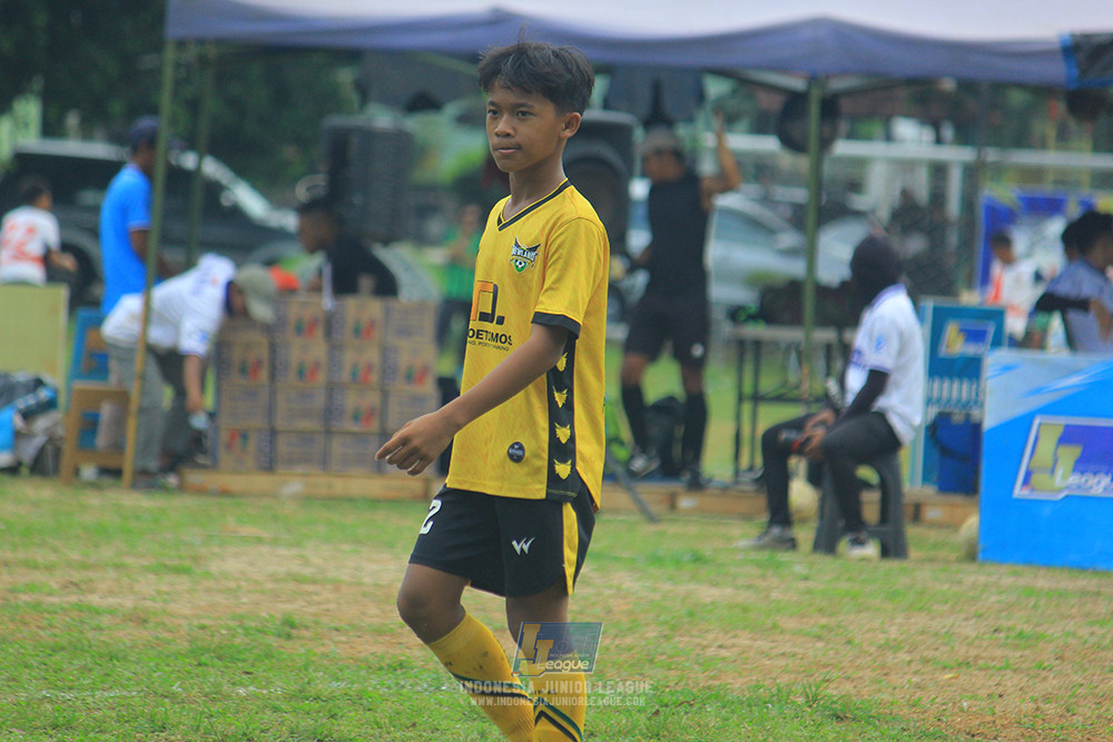 ijl big 8 champ u12 161125 wins soccer school vs newland fa