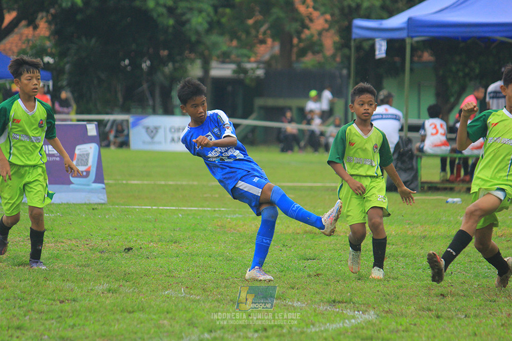 ijl big 8 u12 161125 toyo haryono vs wins soccer school