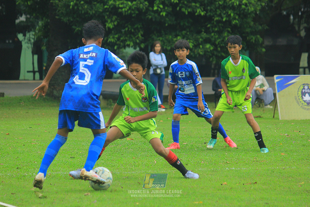 ijl big 8 u12 161125 toyo haryono vs wins soccer school