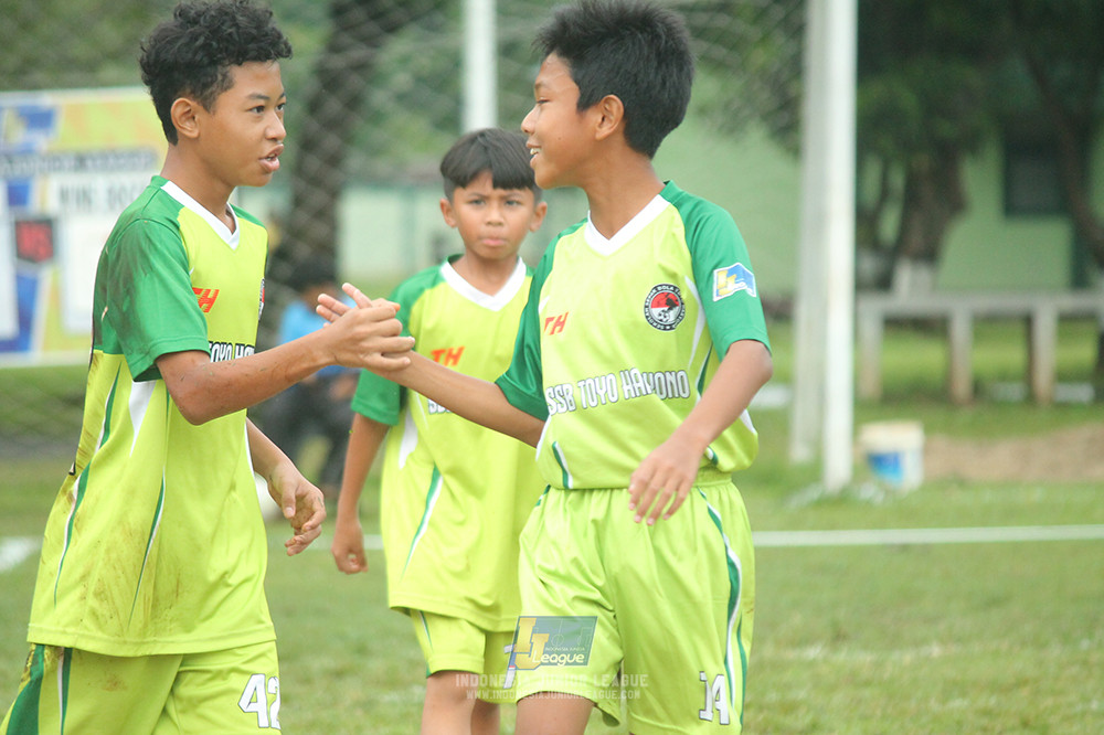 ijl big 8 u12 161125 toyo haryono vs wins soccer school