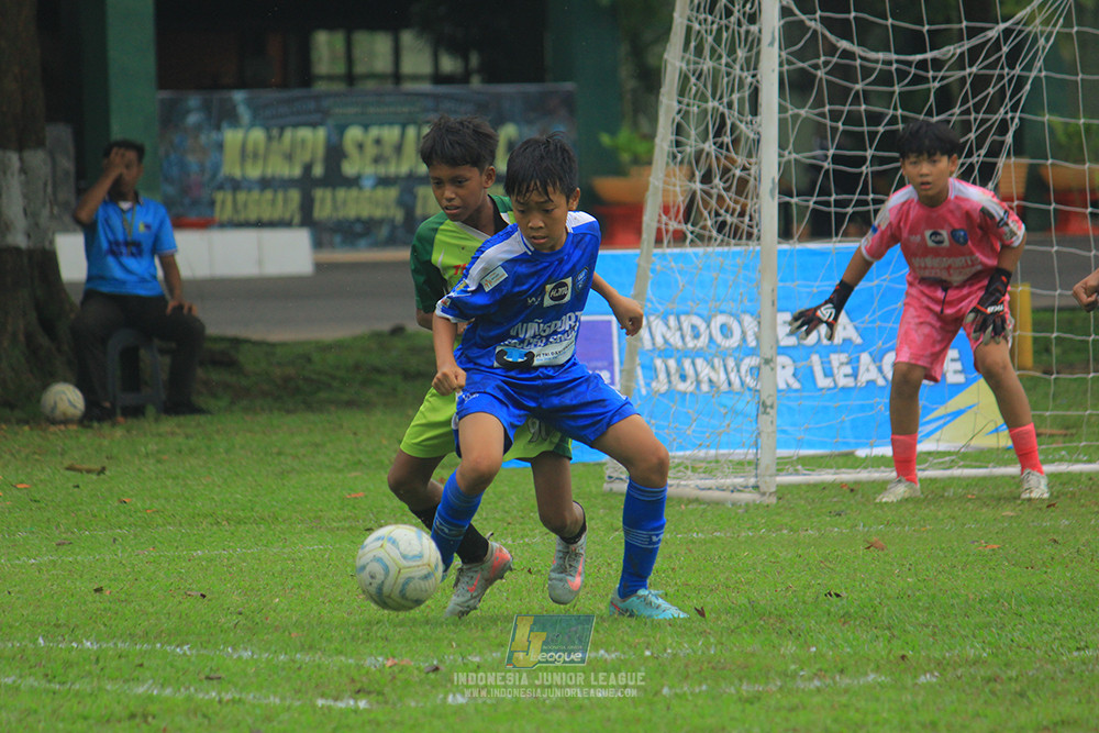 ijl big 8 u12 161125 toyo haryono vs wins soccer school