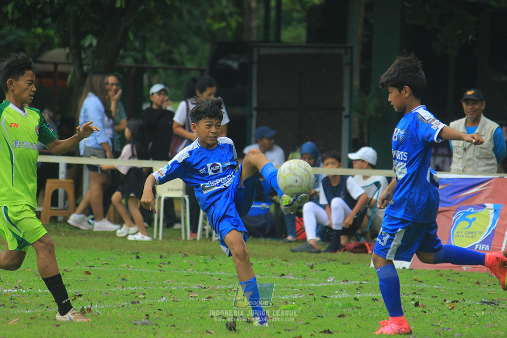 ijl big 8 u12 161125 toyo haryono vs wins soccer school