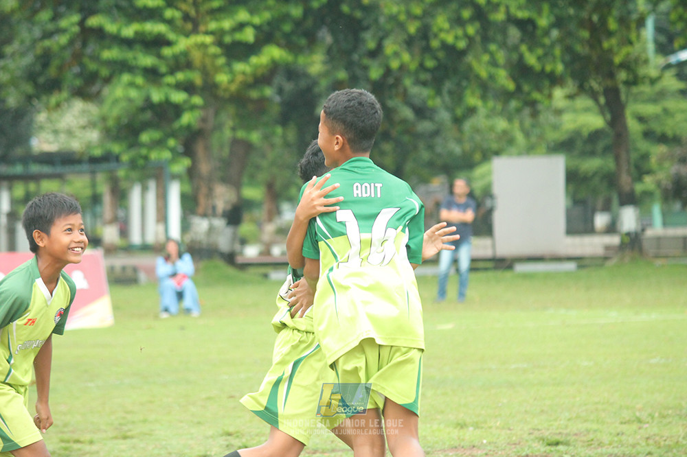 ijl big 8 u12 161125 toyo haryono vs wins soccer school