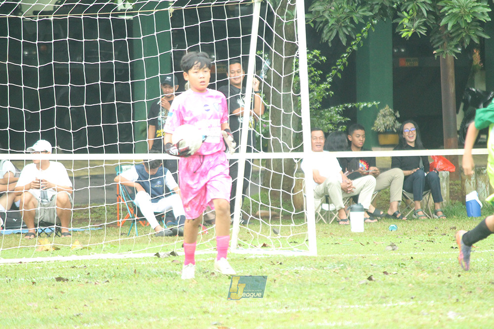 ijl big 8 u12 161125 toyo haryono vs wins soccer school