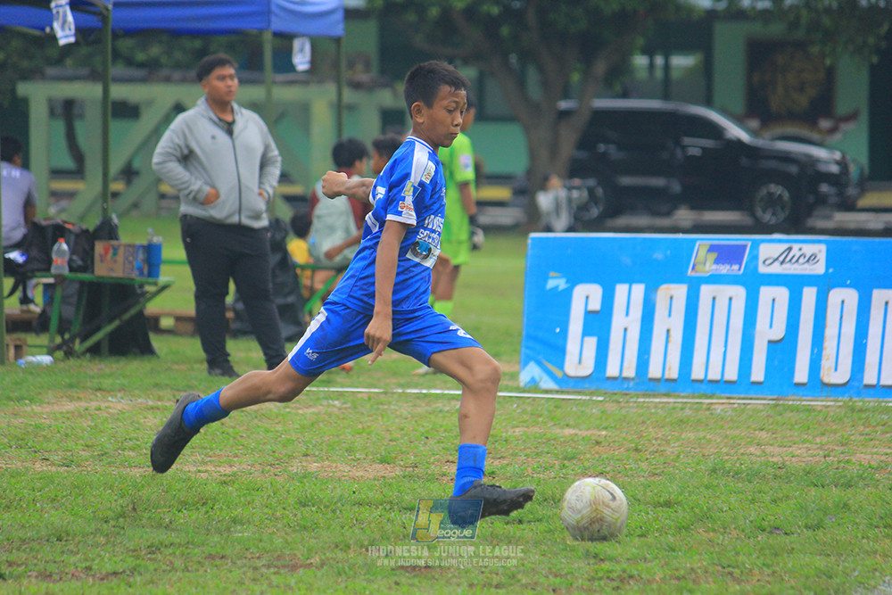ijl big 8 u12 161125 toyo haryono vs wins soccer school