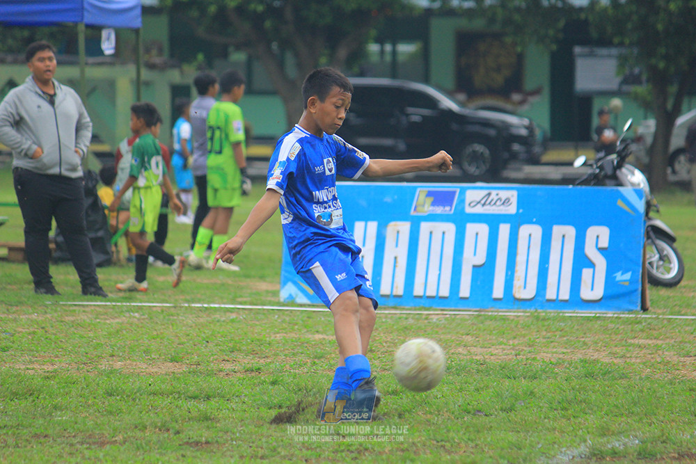 ijl big 8 u12 161125 toyo haryono vs wins soccer school