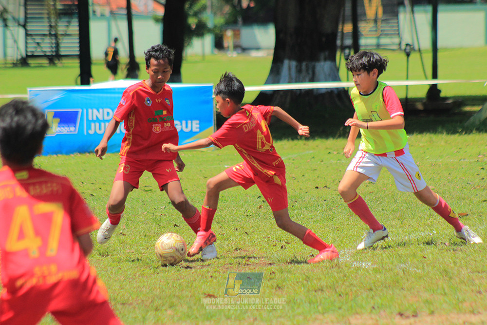 ijl big14 plate u12 091125 putra ciledug vs plus football academy