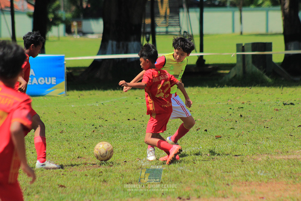 ijl big14 plate u12 091125 putra ciledug vs plus football academy
