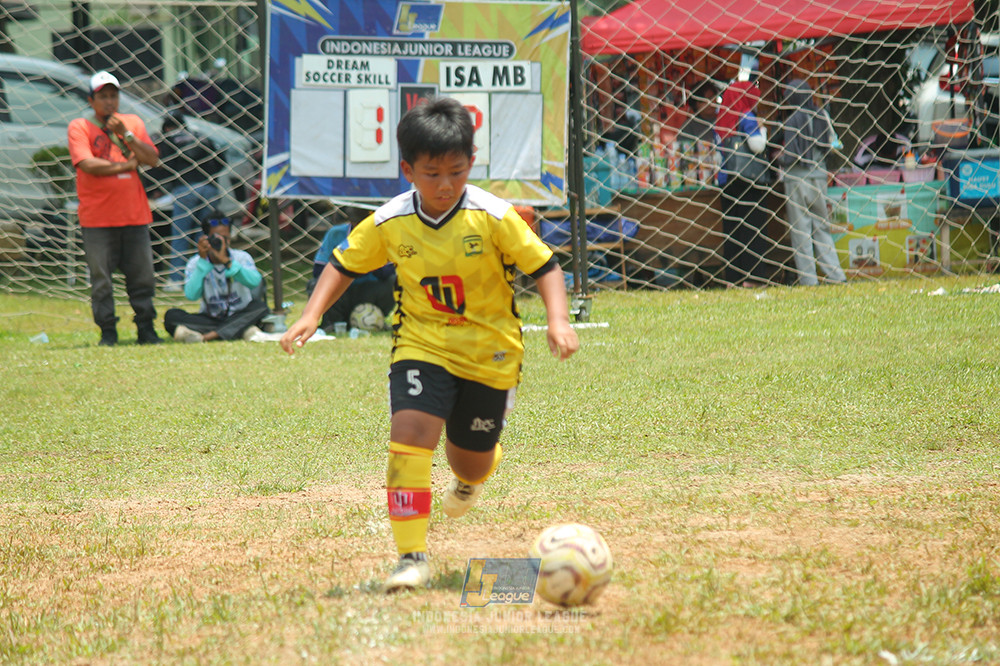 ijl big16 u10 021125 dream soccer skill vs isa marzuki bandriawan