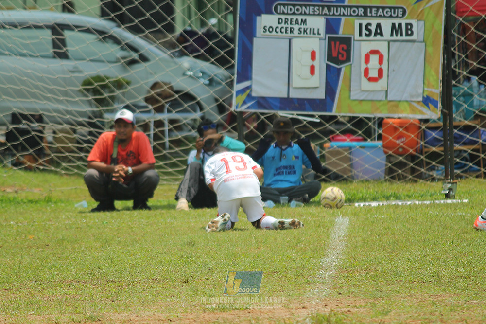 ijl big16 u10 021125 dream soccer skill vs isa marzuki bandriawan