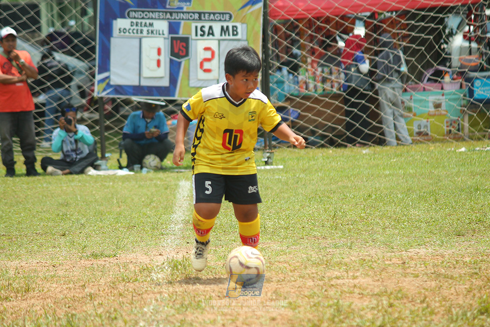 ijl big16 u10 021125 dream soccer skill vs isa marzuki bandriawan