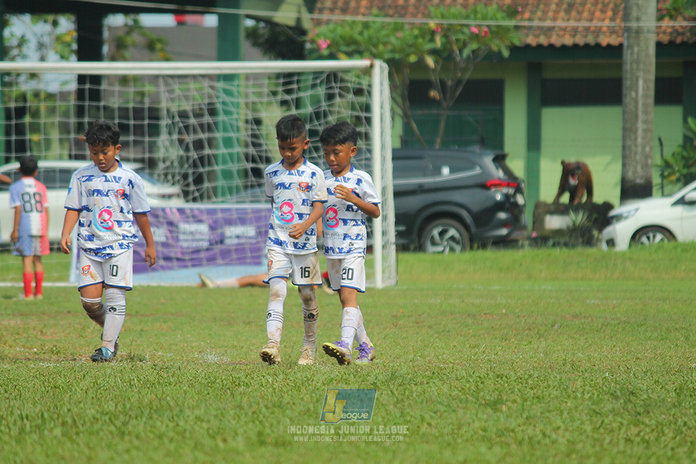 ijl big16 u10 021125 endang witarsa fc vs pelita jaya soccer school