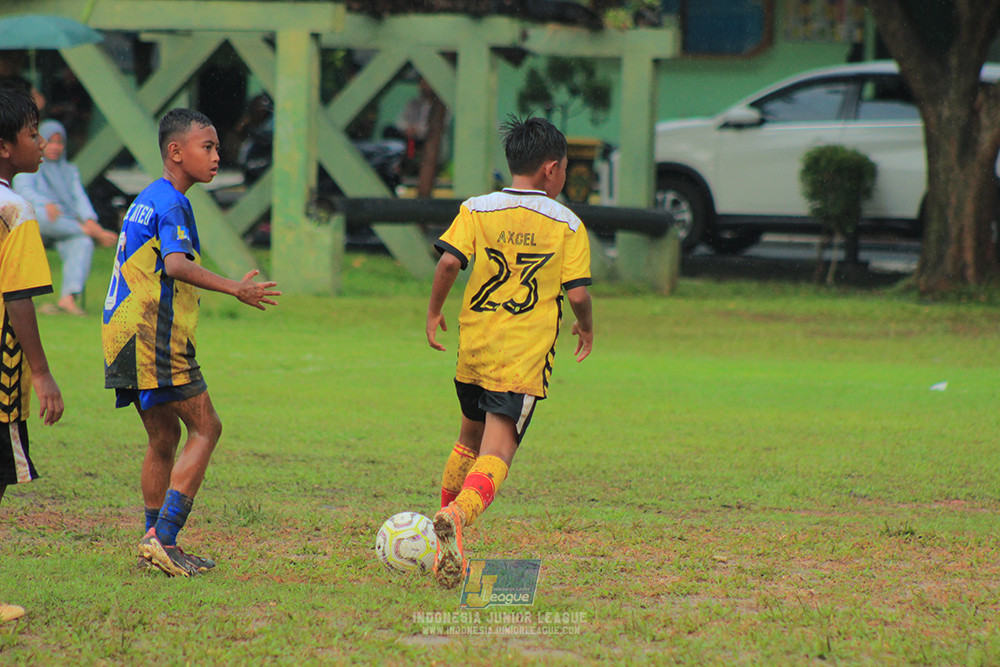ijl big16 u10 021125 khenzi united vs dream soccer skill