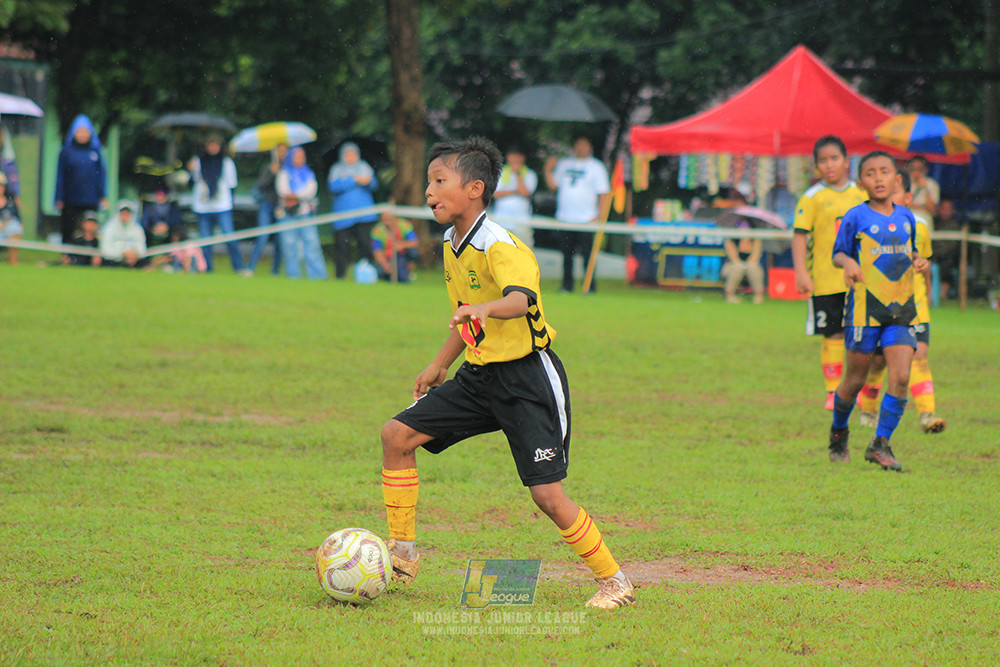 ijl big16 u10 021125 khenzi united vs dream soccer skill