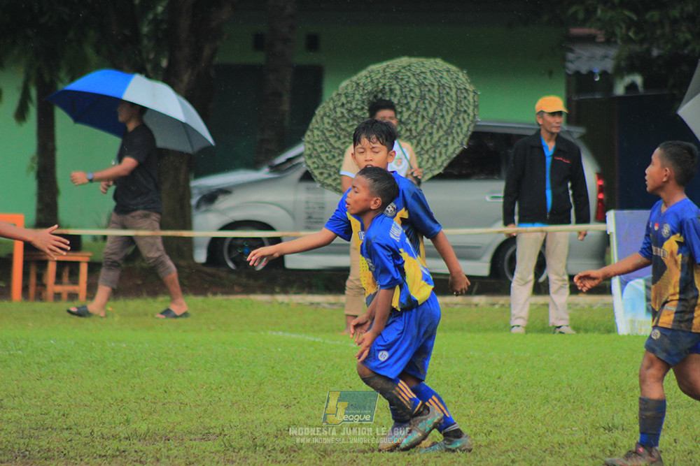 ijl big16 u10 021125 khenzi united vs dream soccer skill