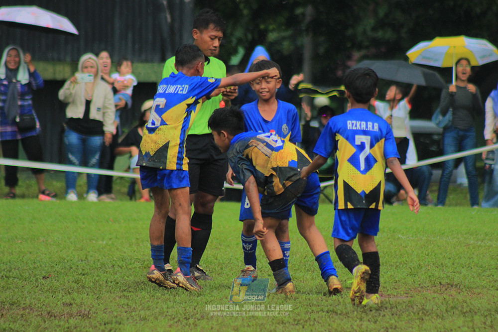 ijl big16 u10 021125 khenzi united vs dream soccer skill