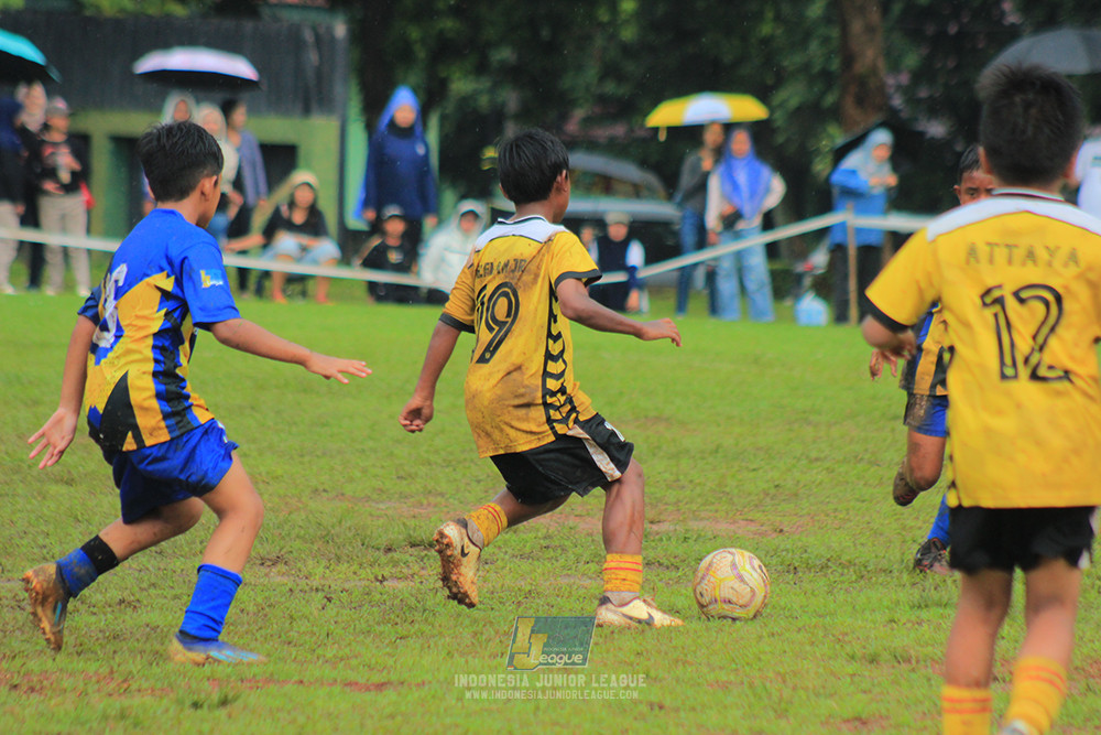 ijl big16 u10 021125 khenzi united vs dream soccer skill