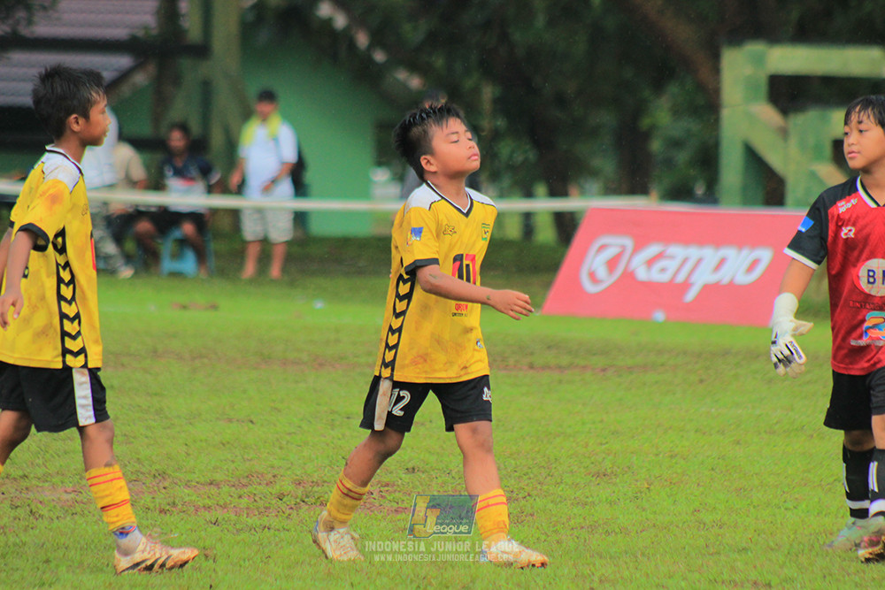 ijl big16 u10 021125 khenzi united vs dream soccer skill