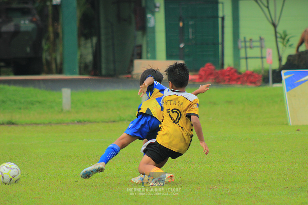 ijl big16 u10 021125 khenzi united vs dream soccer skill