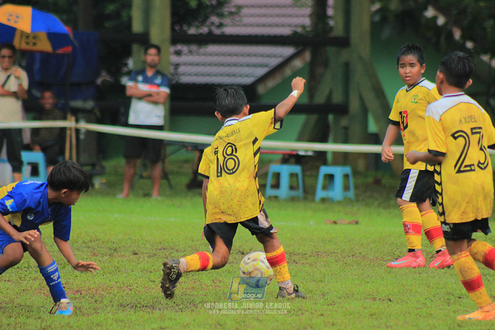 ijl big16 u10 021125 khenzi united vs dream soccer skill