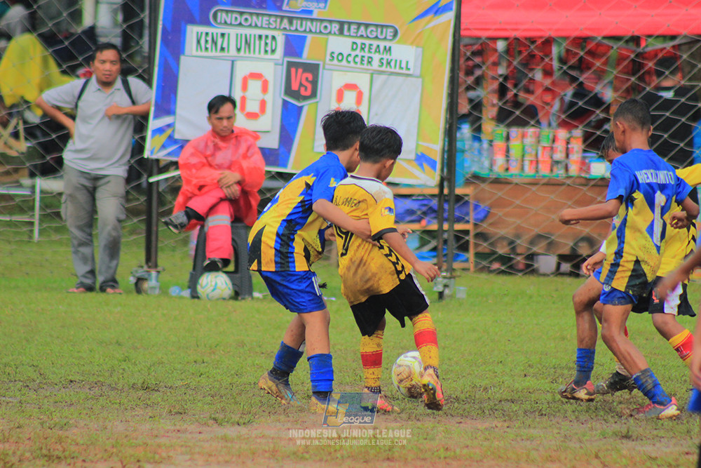ijl big16 u10 021125 khenzi united vs dream soccer skill